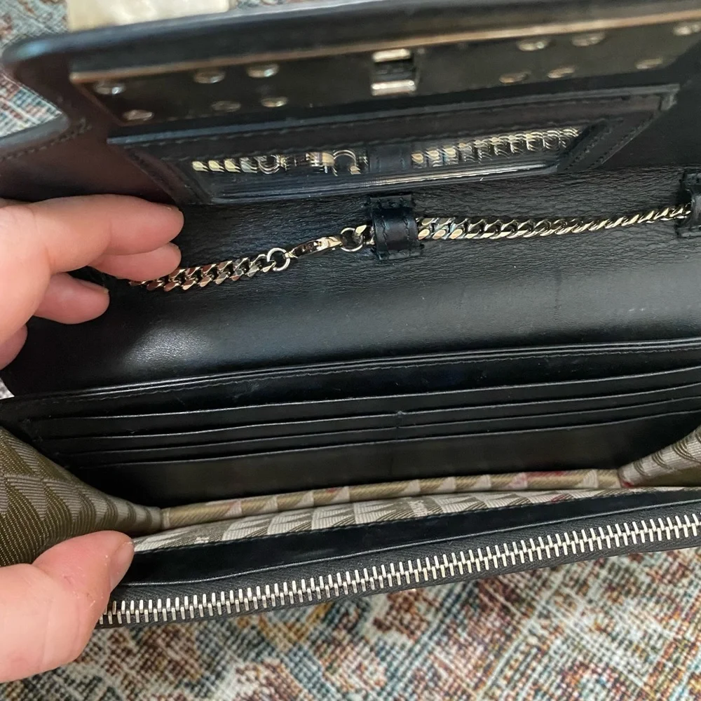 Proenza Schouler black wallet on chain! - Picture 2 of 4